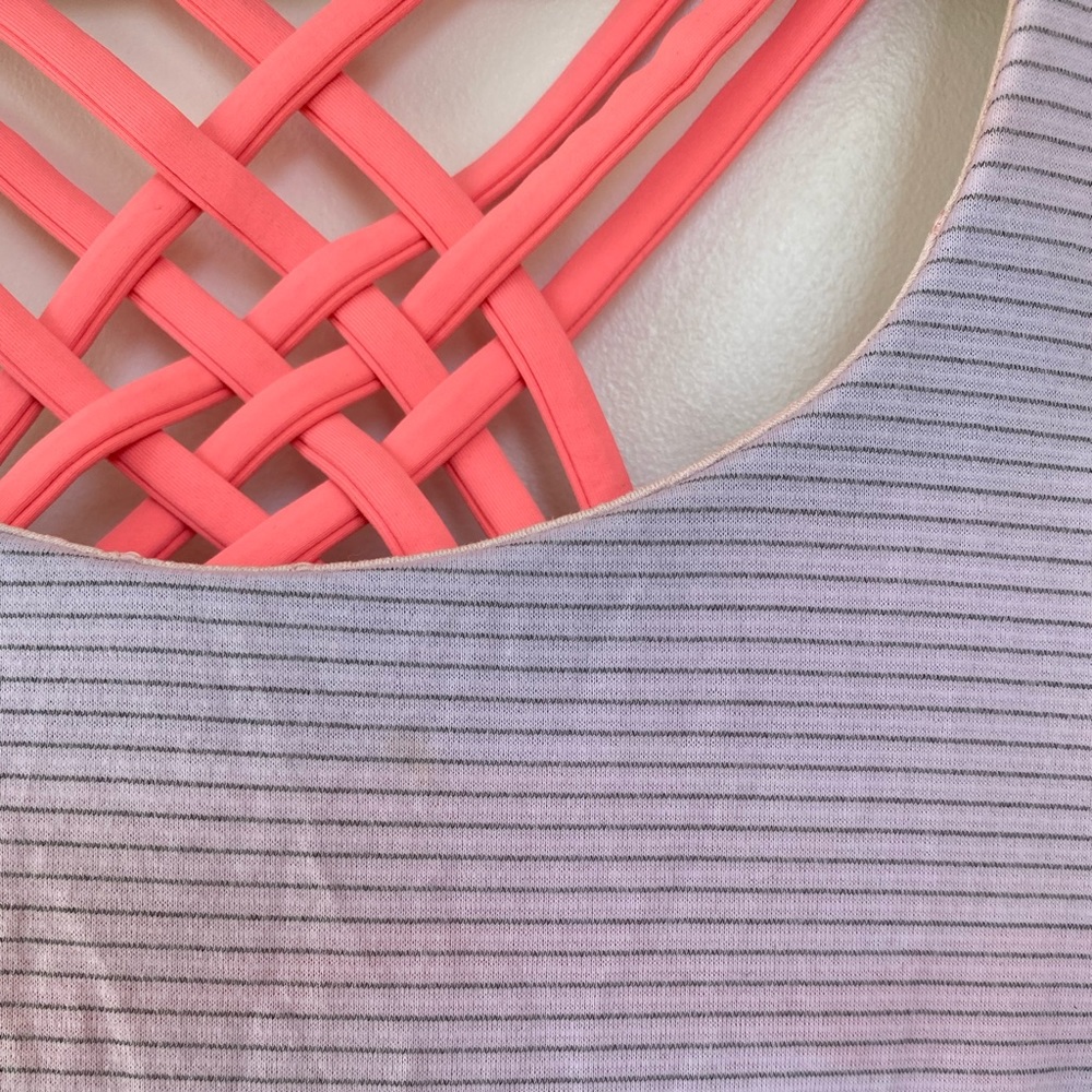 Lululemon Backless Tank - Picture 4 of 8